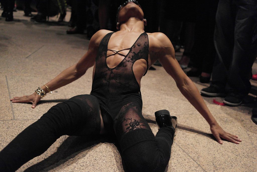 „Slay“: Bedeutung, Herkunft aus der Ballroom-Szene und Beispiele